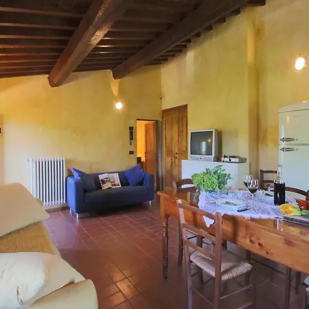 Belvilla By Oyo Podere Pulicciano Scaletta, Cleaning Included Daire